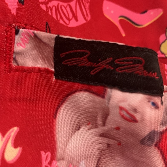 Marilyn Monroe Scrubs Top by mediChic - Picture 10 of 12